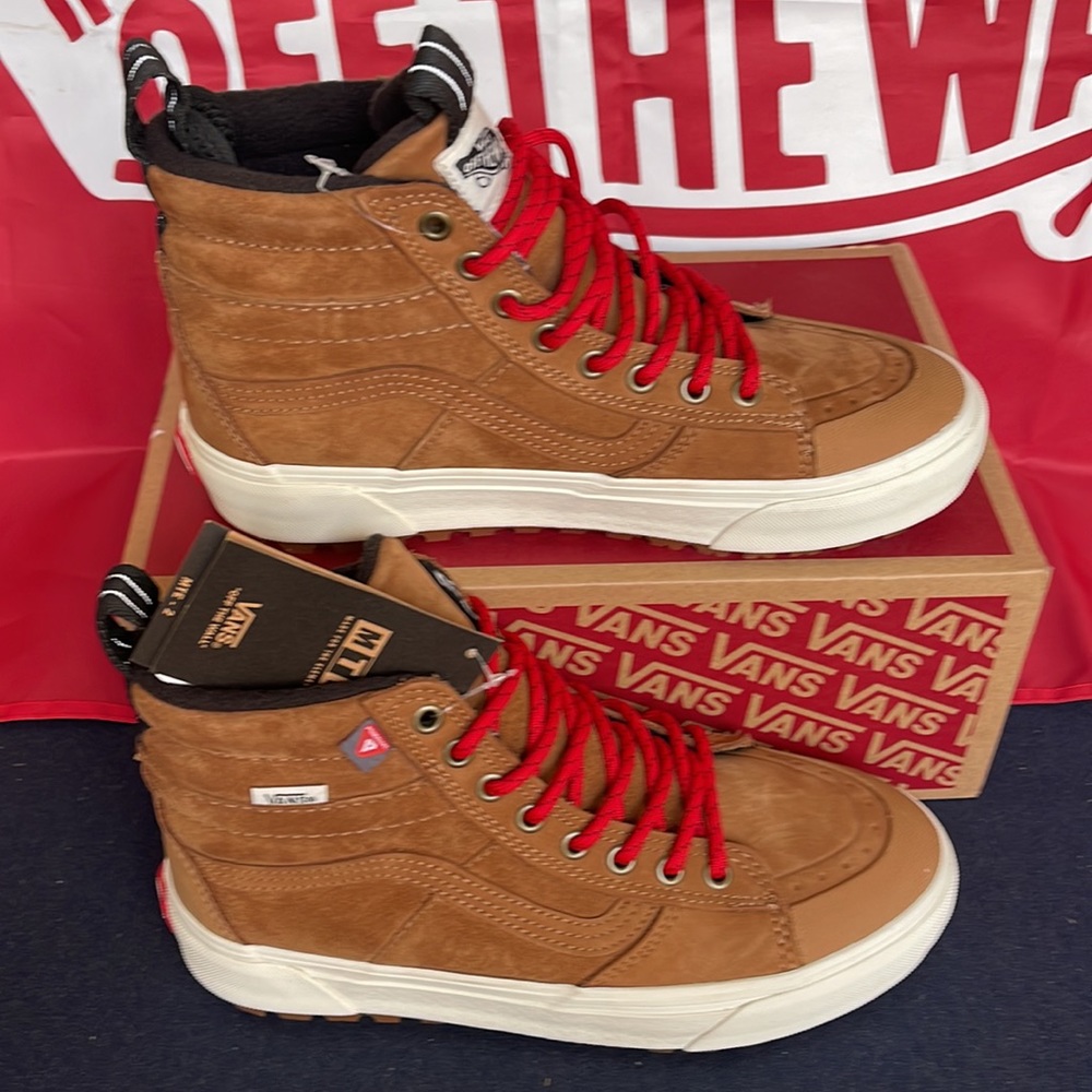 Vans Sk8-Hi Mte-2
Chipmunk/Marshmallow
VN0007NKGWU
Men’s boots - sneakers - Picture 4 of 16